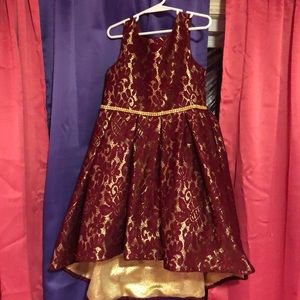 Beautiful gold and Burgundy dress, size 6